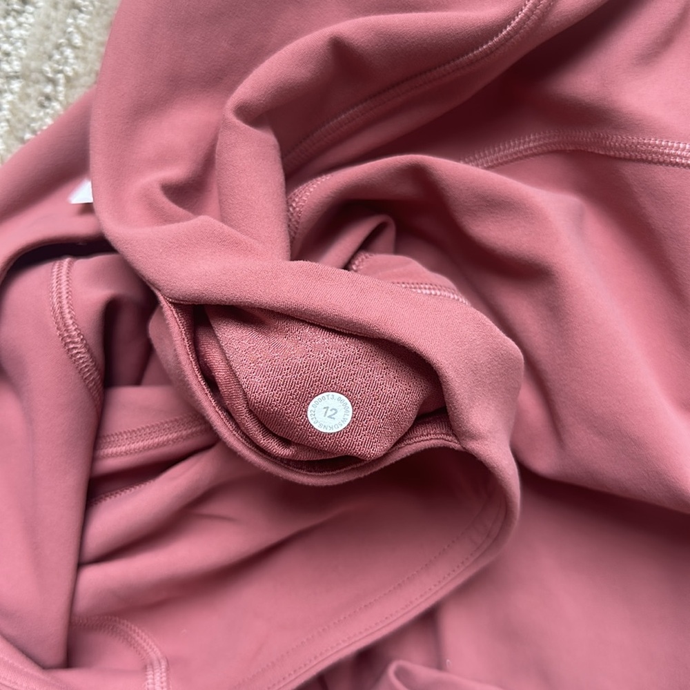 Lululemon Groove Super-High-Rise Flared Pant Nulu
Brier Rose - Picture 9 of 12